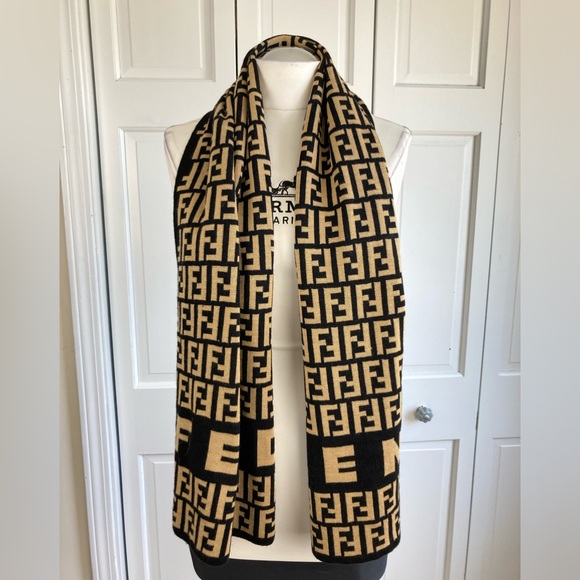🚫SOLD🚫 Fendi Monogram Logo Unisex Scarf Brown Black Made In Italy Luxury Brand - Picture 4 of 8